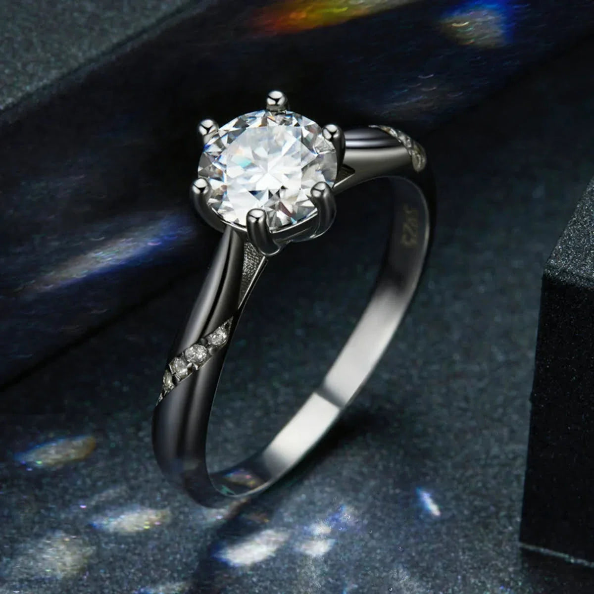 Anel Solitário Ultrashine Moissanite