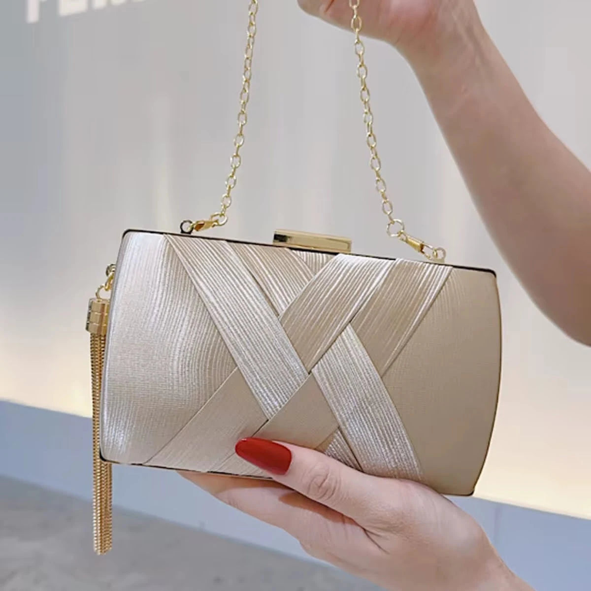 Bolsa Clutch Megan