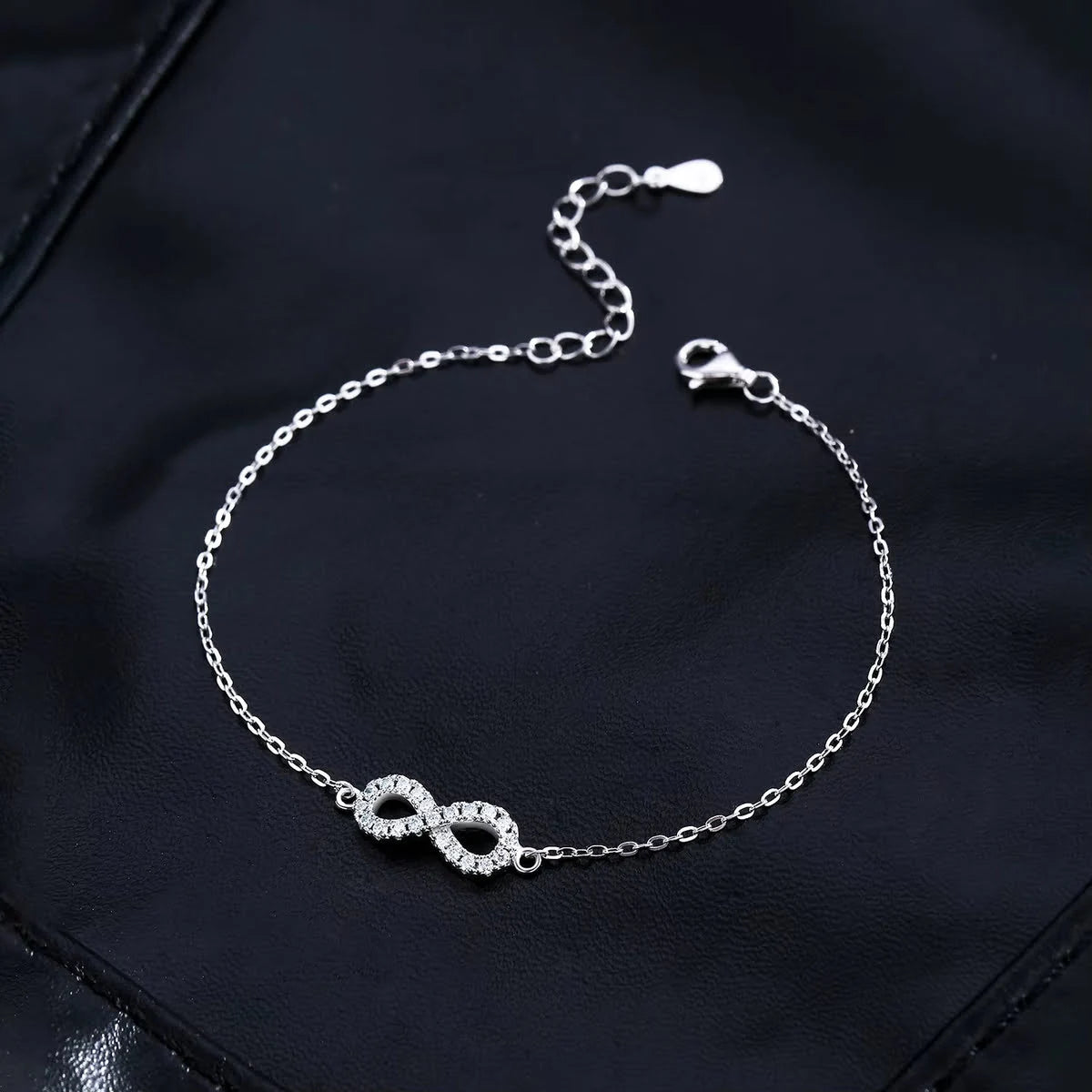 Pulseira Infinite Moissanite